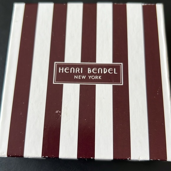 HENRI BENDEL RARE NWT LADY AND THE DOG COMPACT MIRROR - Picture 7 of 7